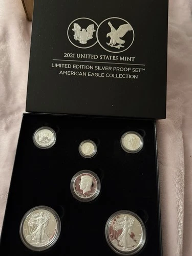 2021 Limited Edition Silver Proof Set w 2 American Eagles  2.8 ounces