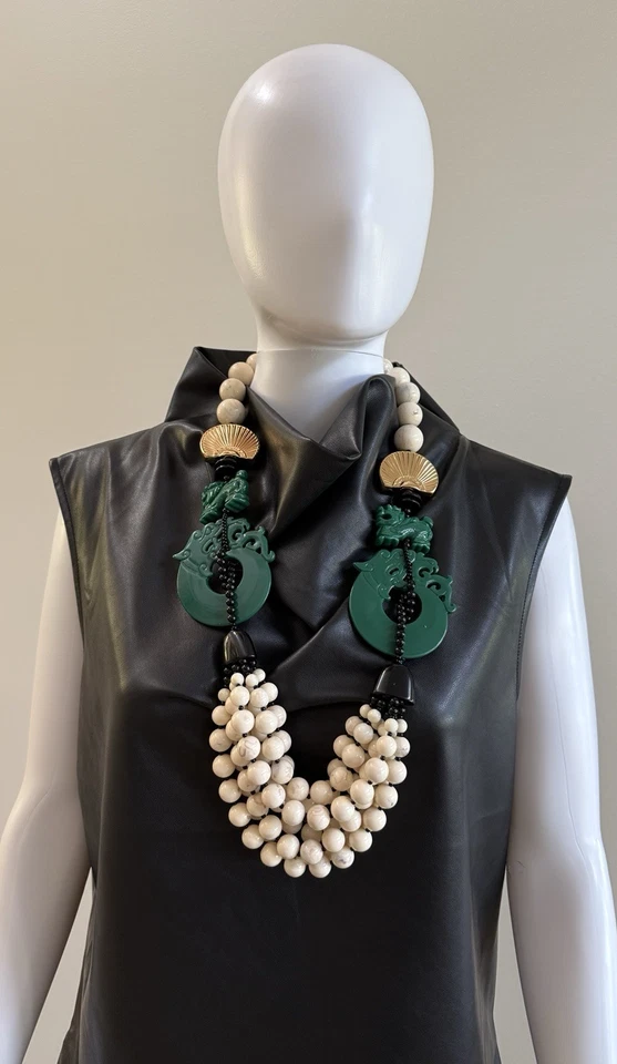 ANGELA CAPUTI многоцветный бисером дракон смолы длинное ожерелье, зеленый/черный/слоновой кости - Изображение 3 из 4