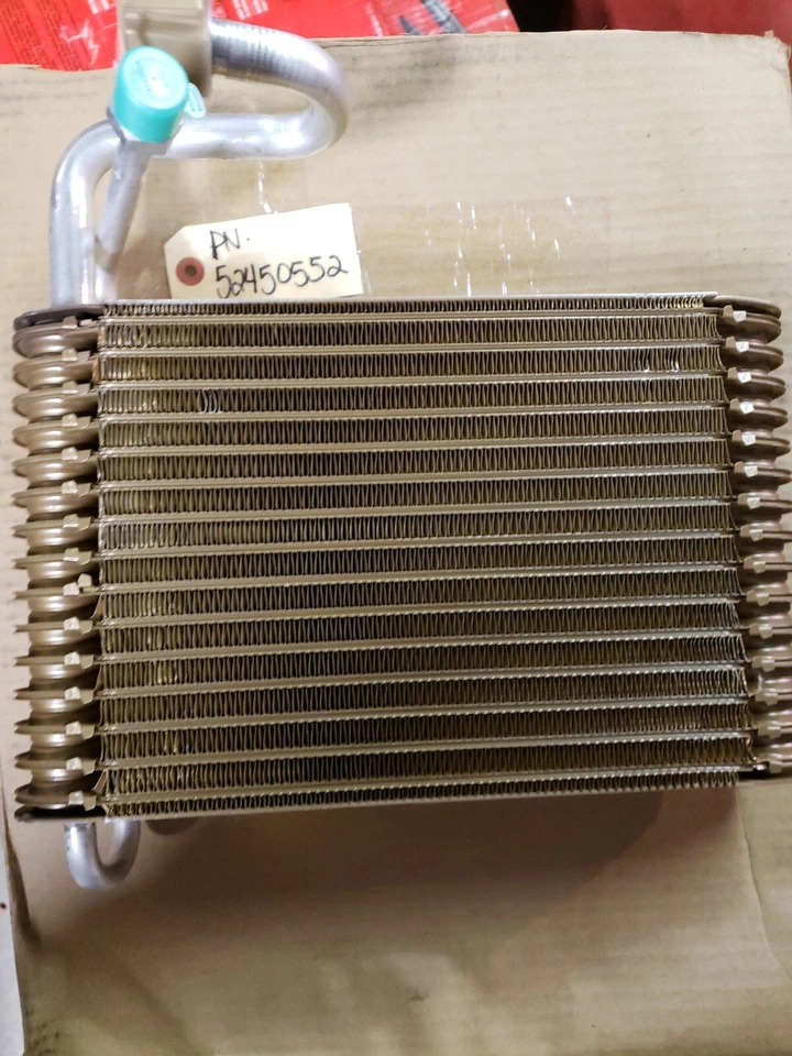 NUEVO EVAPORADOR DE AIRE ACONDICIONADO DELPHI para Buick Electra/LeSabre/Park Ave/DeVille 52450552 Foto 2 de 4