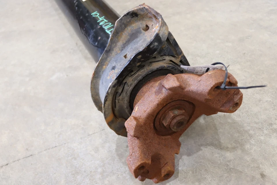 KENWORTH T680 2013-2022 eje de transmisión principal Cardan Meritor OEM Foto 2 de 4