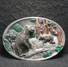 WI03120 NOS VINTAGE 1986 TWO GRIZZLY BEARS WILDLIFE NATURE ARTWORK BELT BUCKLE