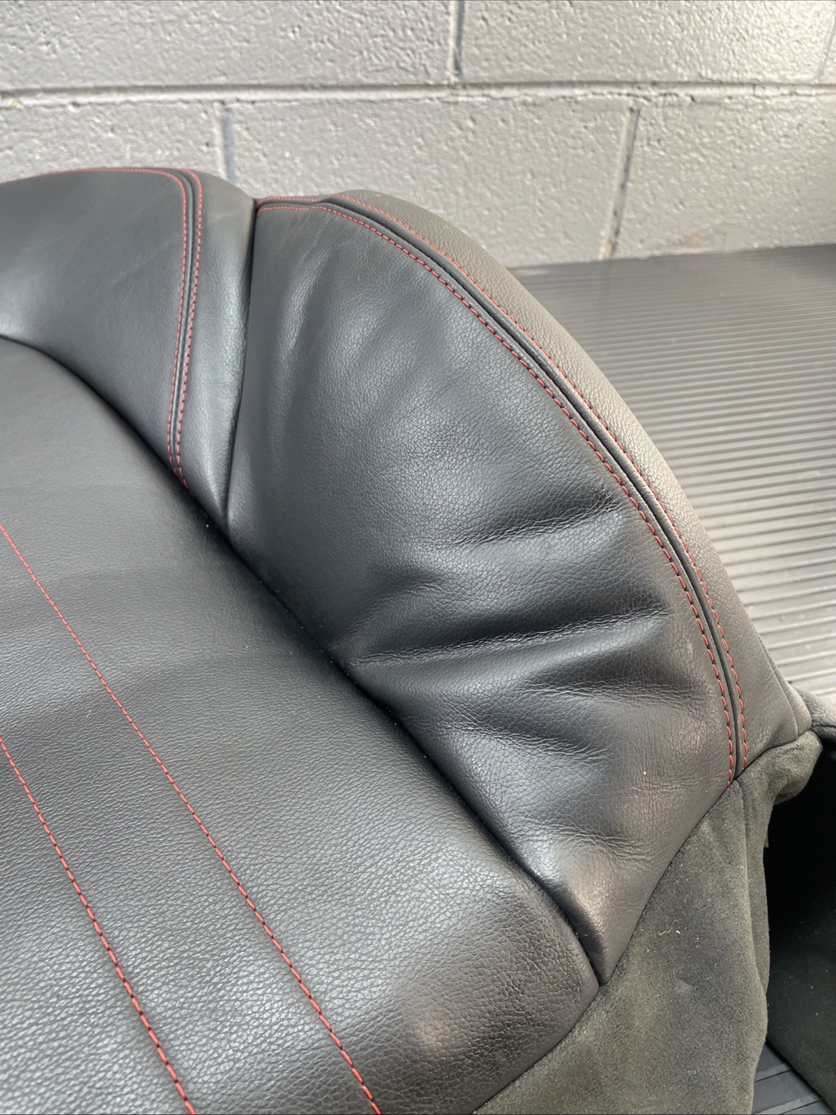 2014-2017 Maserati Ghibli Front Right Side Upper Seat Cushion Cover Black OEM