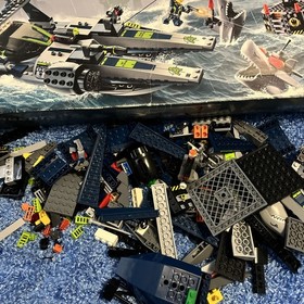 LEGO Agents: Speedboat Rescue (8633)