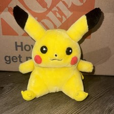 Vintage 1998 Pikachu Plush Official Hasbro Nintendo Pokemon Game Freak 8" EUC