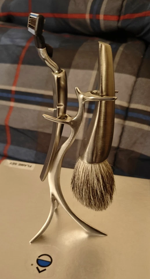 NIB! eShave “Menage a Trois” Shaving Flame Set- Limited Edition Handmade Set - Image 3 of 4