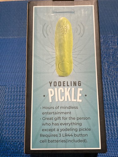 Yodeling Pickle Brand New In Box Samsonico USA - Picture 3 of 7