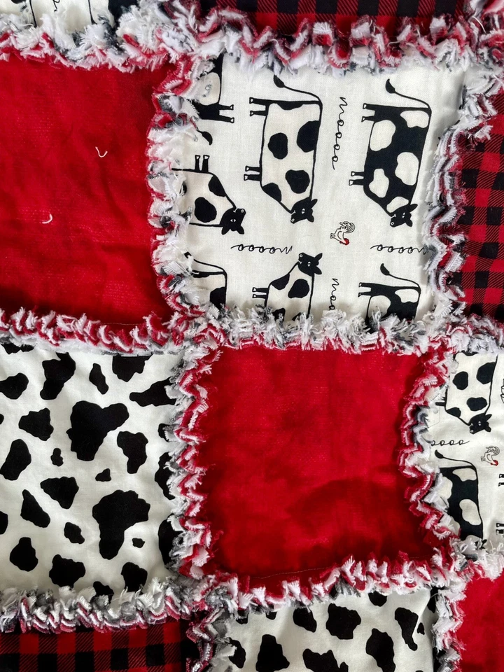 ¡NUEVO! Edredón de trapo hecho a mano para cuna grande, bebé, niño pequeño, tema de vaca Foto 4 de 4