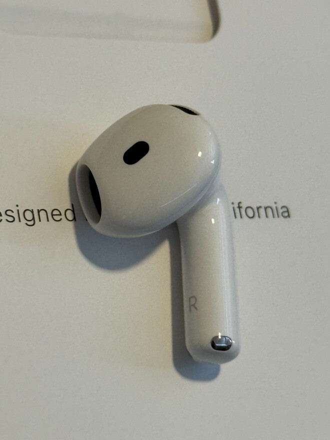 Apple Airpods 4 Replacement for Left / Right Or Case MXP63LL/A