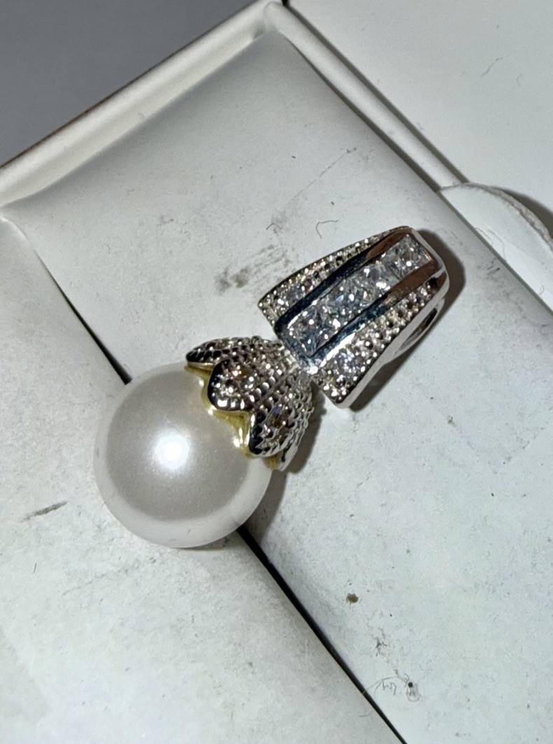 ESTATE Solid Sterling Silver Large 9mm Natural Pe… - image 3