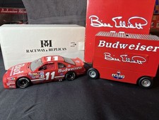 1992 Bill Elliott #11 Budweiser Raceway Replicas 1:24 NASCAR MIB & Pit wagon