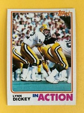 Lynn Dickey In Action 1982 Topps Football Card #358 Green Bay Packers