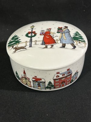 Vintage STUDIO NOVA Porcelain CHRISTMAS SHOPPERS Round Shape Trinket Box #MZ543