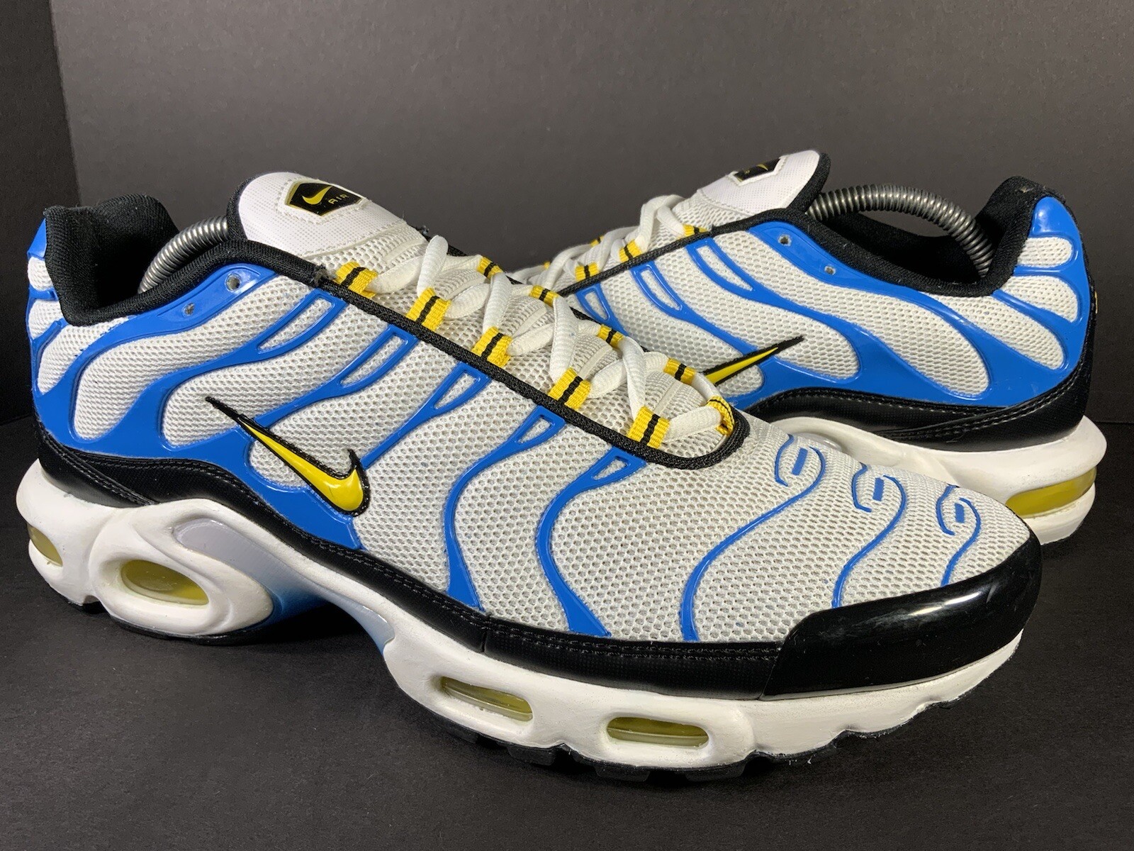 blue yellow tns