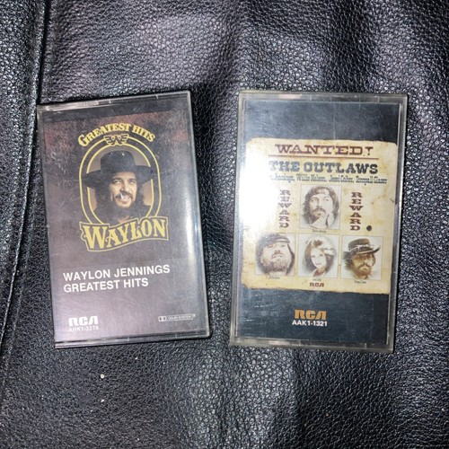 Waylon Jennings: Greatest Hits - Cassette Tapes + Outlaws & 1976 - 1979