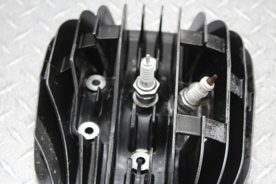 Yamaha IT400F 1979 motor cilindro cubierta de cabeza Foto 3 de 4