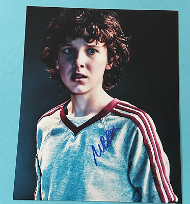 Millie Bobby Brown  -  Stranger Things  - signed, original Autogramm !!!