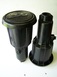 2 Versenkregner Rasensprenger RainBird Regner MAXI PAW