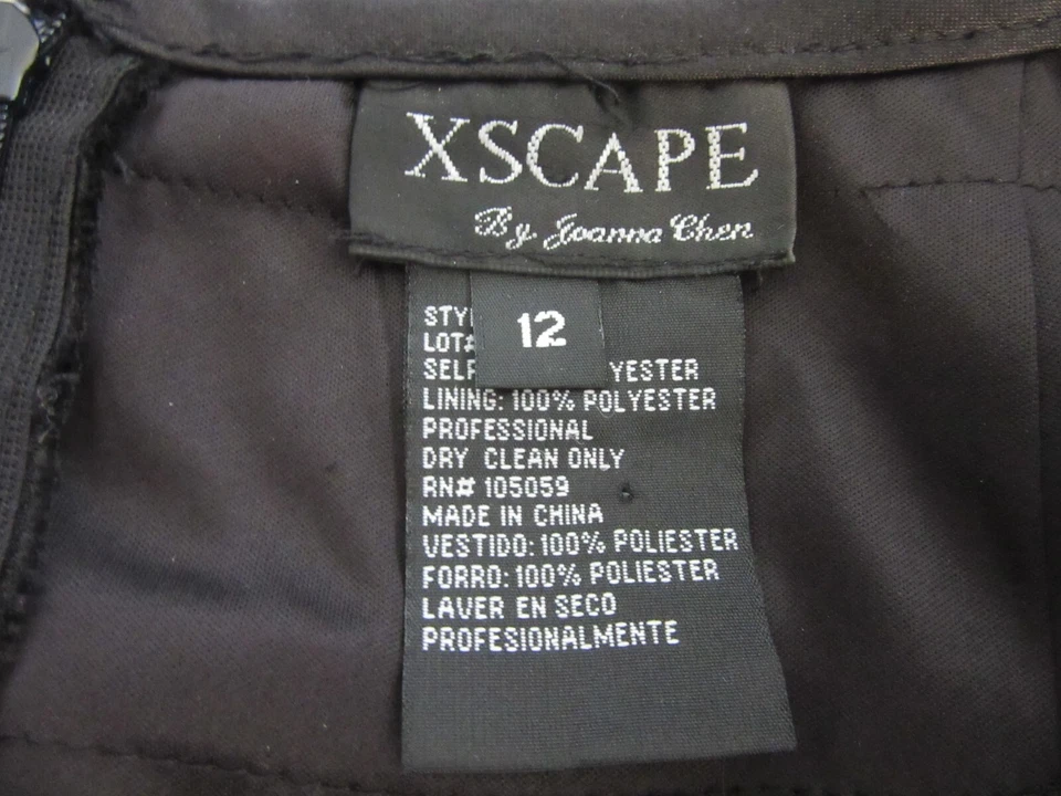 Falda XSCAPE Negra con Volantes en Niveles 12 Maxi Noche Línea A Forrada de Satén BR18 Foto 3 de 3