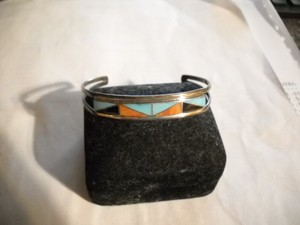 Signed-C-R-Zunie-Sterling-Silver-Inlaid-Turquoise-Coral-Onyx-Cuff-Bracelet