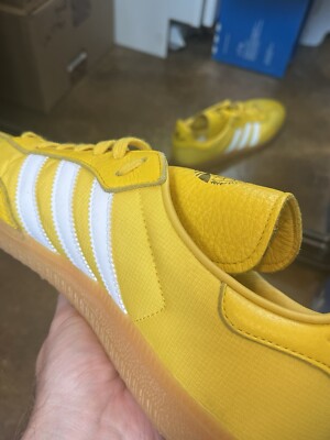 adidas gazelle silver green womens Adidas Samba OG J Preloved Yellow main image 0