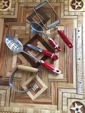 Vtg Ekco Farmhouse Slicer Slotted Spoon Blender + More Wood Red Handle Lot Of 5