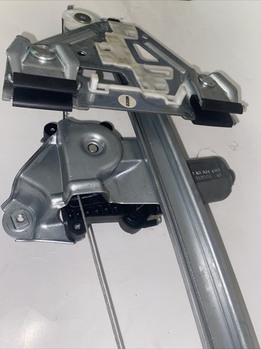 AcDelco Regulator RH 2003-2004 Cadillac Cts, 15277679 OEM - Picture 10 of 11