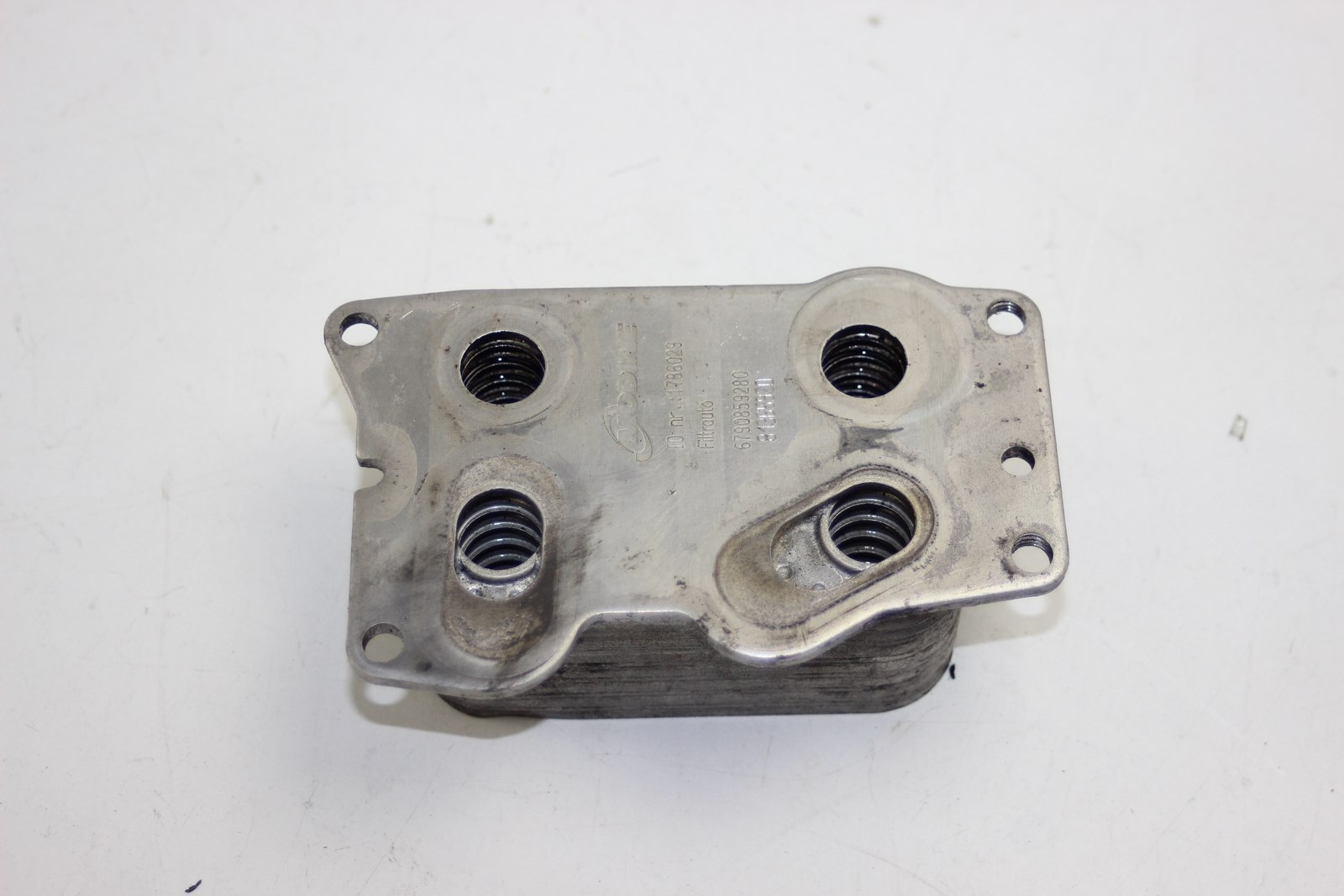 Engine Oil Coolerr 1103T3 6790859280 2,0 HDI Citroen Peugeot Ford  