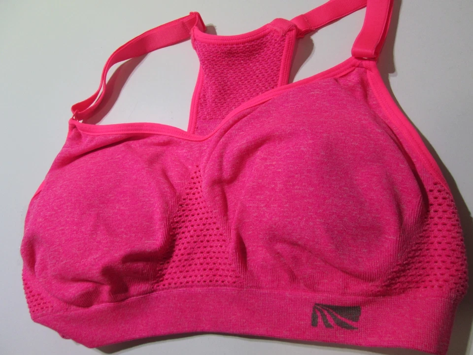 Sujetador Deportivo Marika Talla S Rosa Inalámbrico Forrado Espalda Corredora Ajustable Transpirable Logo Foto 3 de 4