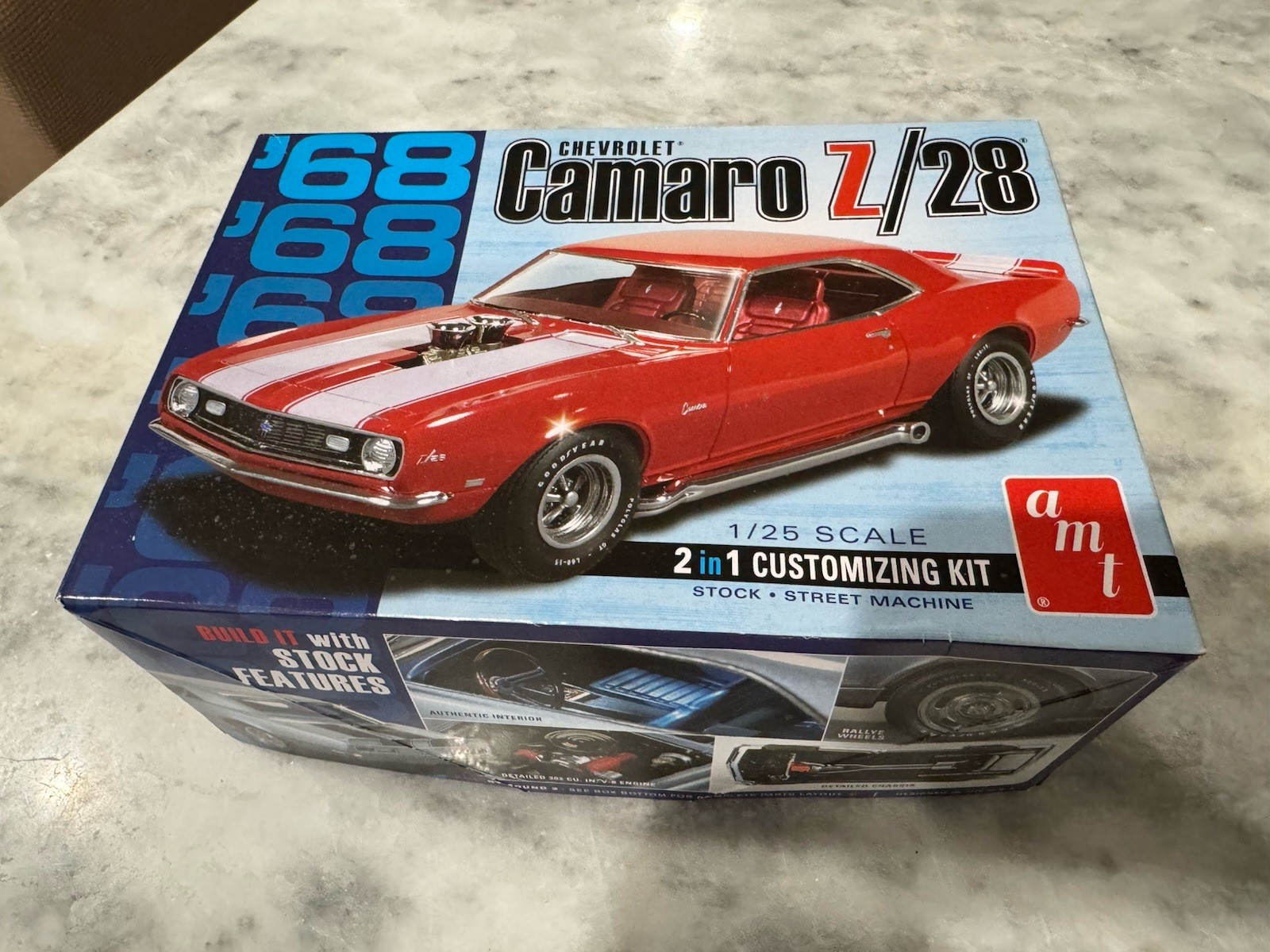 NEW! SEALED! AMT '68 Chevrolet Camaro Z28 1:25 Scale Plastic Model Kit