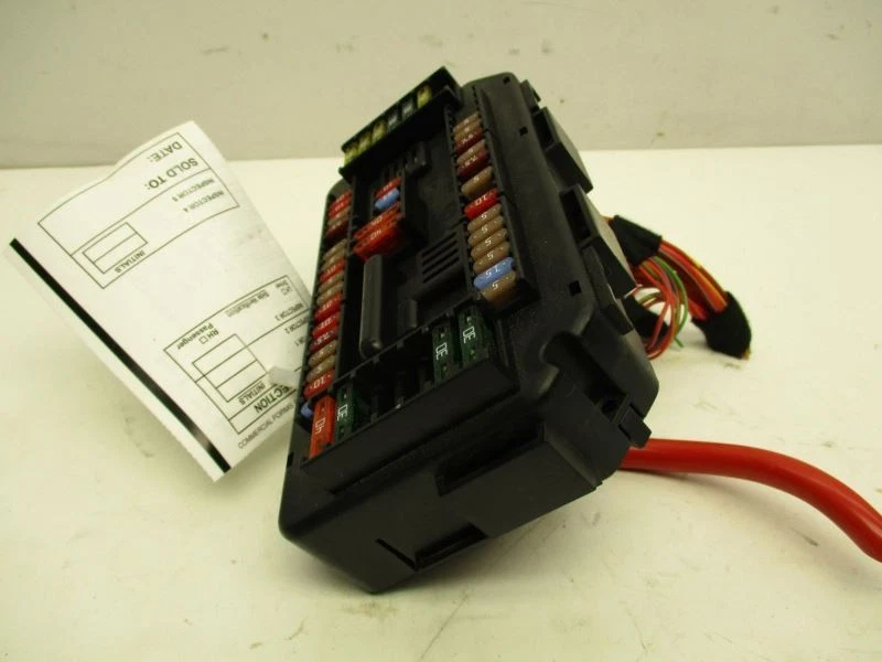 Conjunto de caja de fusibles del motor delantero para BMW 320i 328i 335i F30 29605 2012-2018 Foto 3 de 4