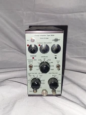BRUEL & KJAER CHARGE AMPLIFIER TYPE 2635