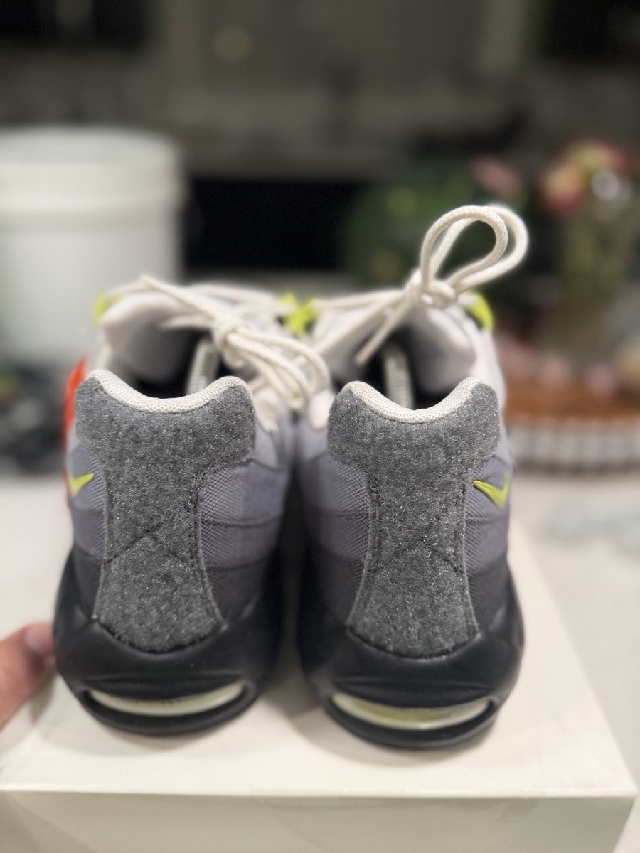 Nike Air Max 95 V SP QS Neon Canvas Patch Gray/Black/Neon Yellow 747137-170 2015 — product photo 4 of 7
