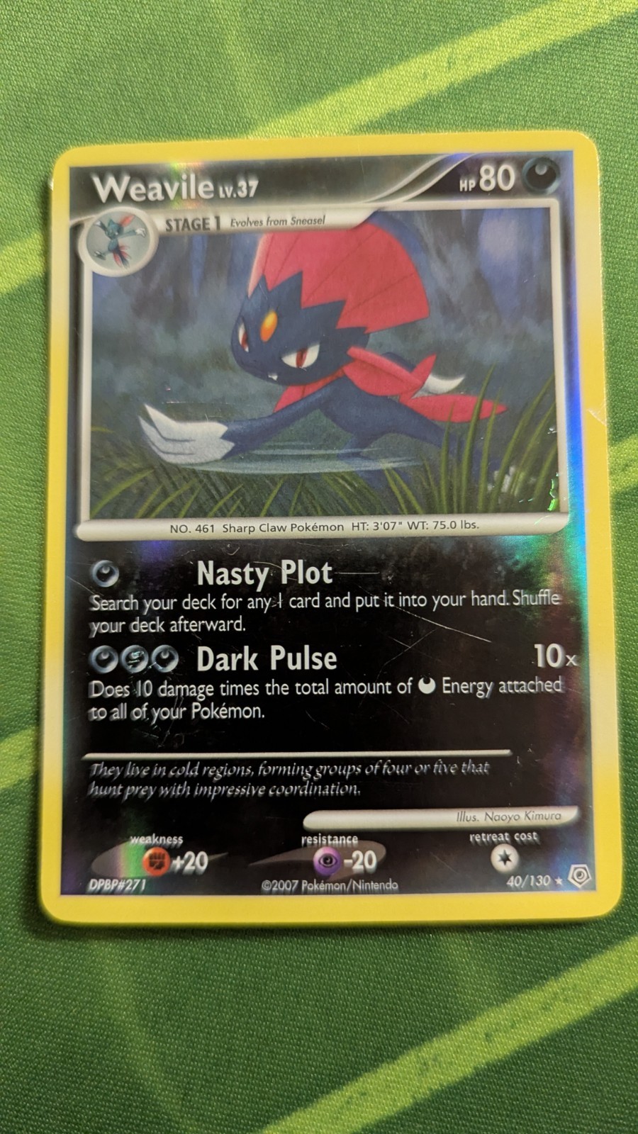 Weavile 40/130 Diamond and Pearl Reverse Holo