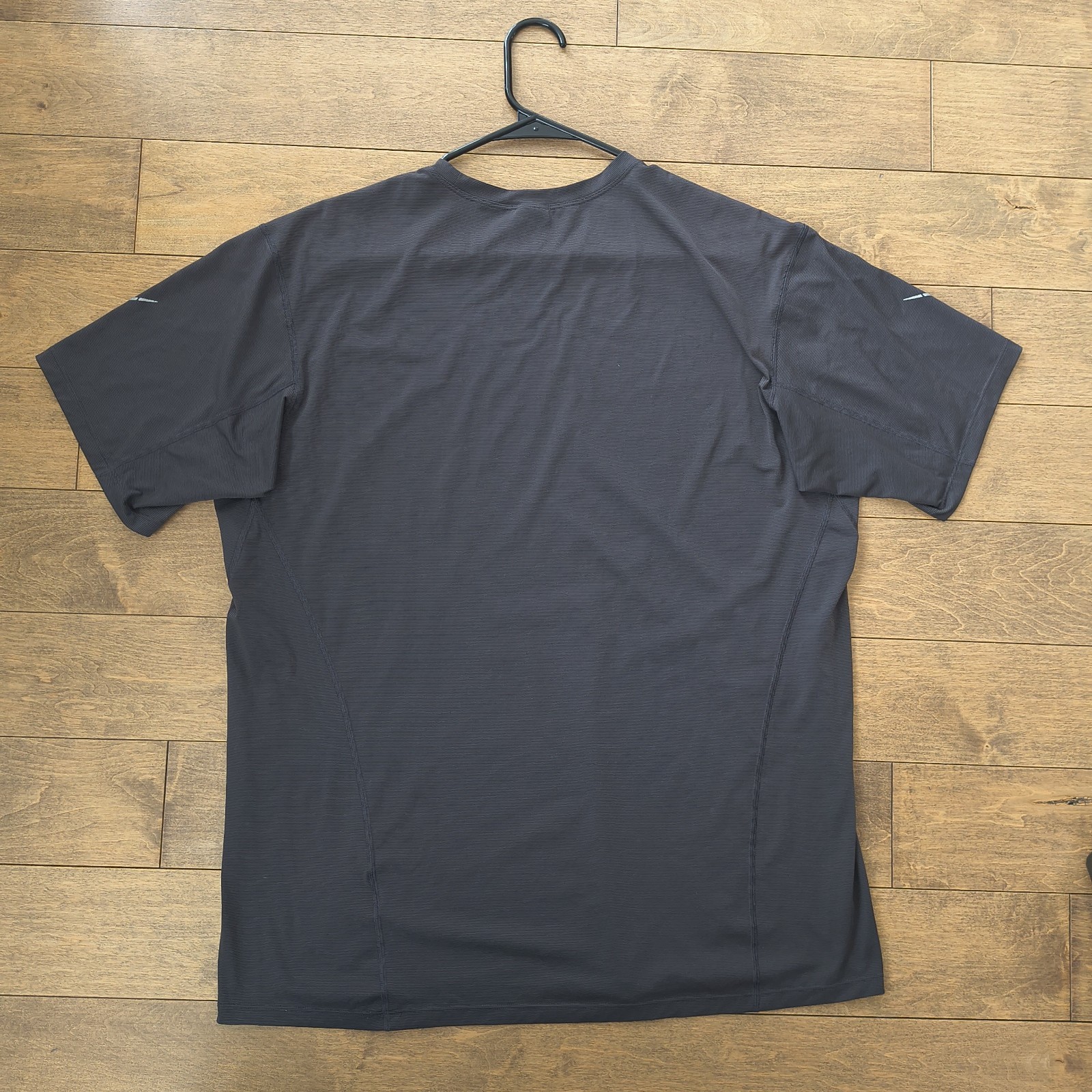 Arc'teryx Motus Crew Neck Short Sleeve Training Shirt Men’s XL thumbnail 2