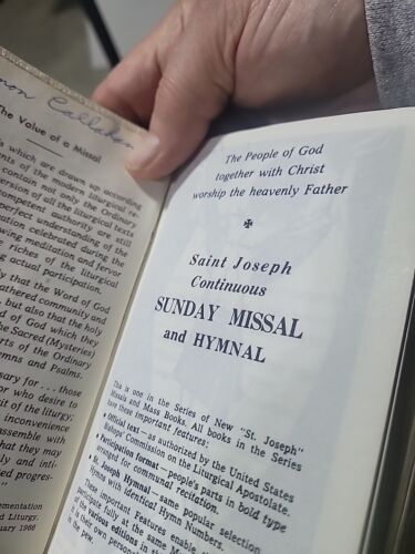 St. Joseph Daily Missal 1966 Catholic Book Publishing New York White Leather - Picture 9 of 11