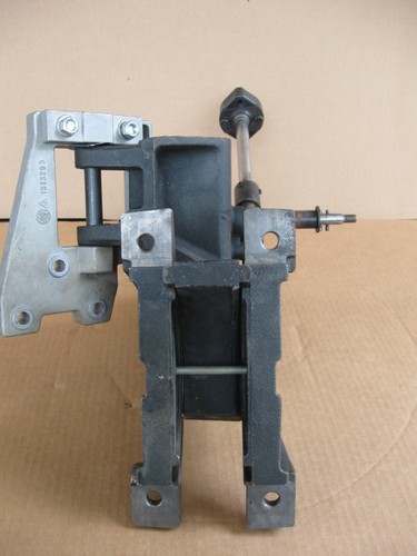 10" Delta Rockwell 34-670 Tilting Arbor Table Saw Arbor/Trunnion Assembly - Picture 6 of 24