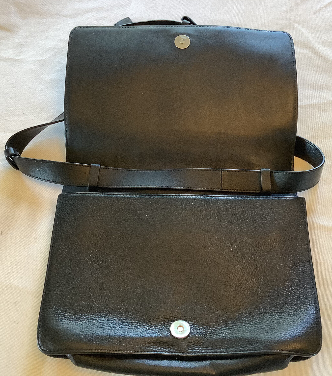 Vince Python Embossed Black Leather Crossbody Han… - image 4