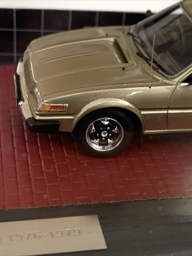 ROVER 3500 SD1 1976 IN MIDAS GOLD 1/43 RESIN CAR MODEL BY MATRIX 1 OF 408 - Picture 4 of 14