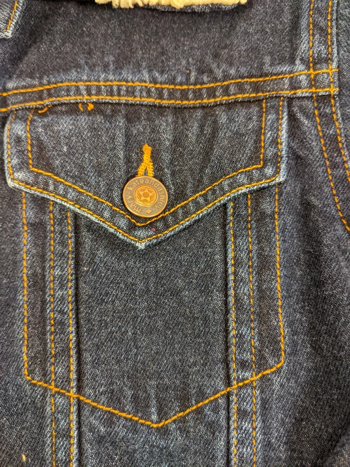 Chaqueta vaquera Mary-Kate and Ashley para niñas talla M (7-8) con cuello y puños de piel Foto 4 de 4