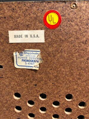 1960's magnavox astro sonic radio/record player caninet