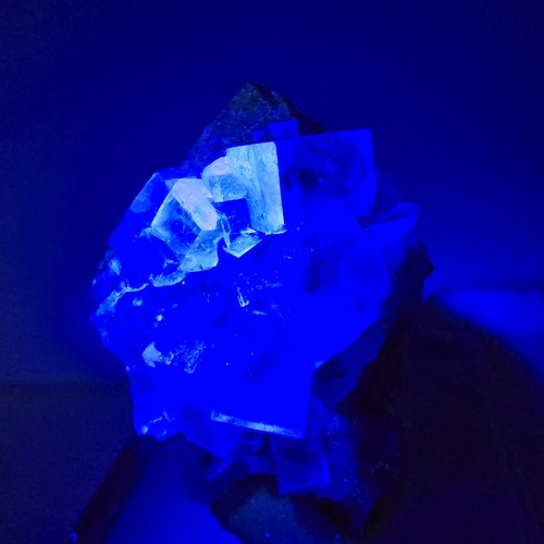 Seltene UV Phantom Fluorit Würfel, Quarz Stufe Brandberg, Namibia 28*18*17mm - Bild 3 von 7