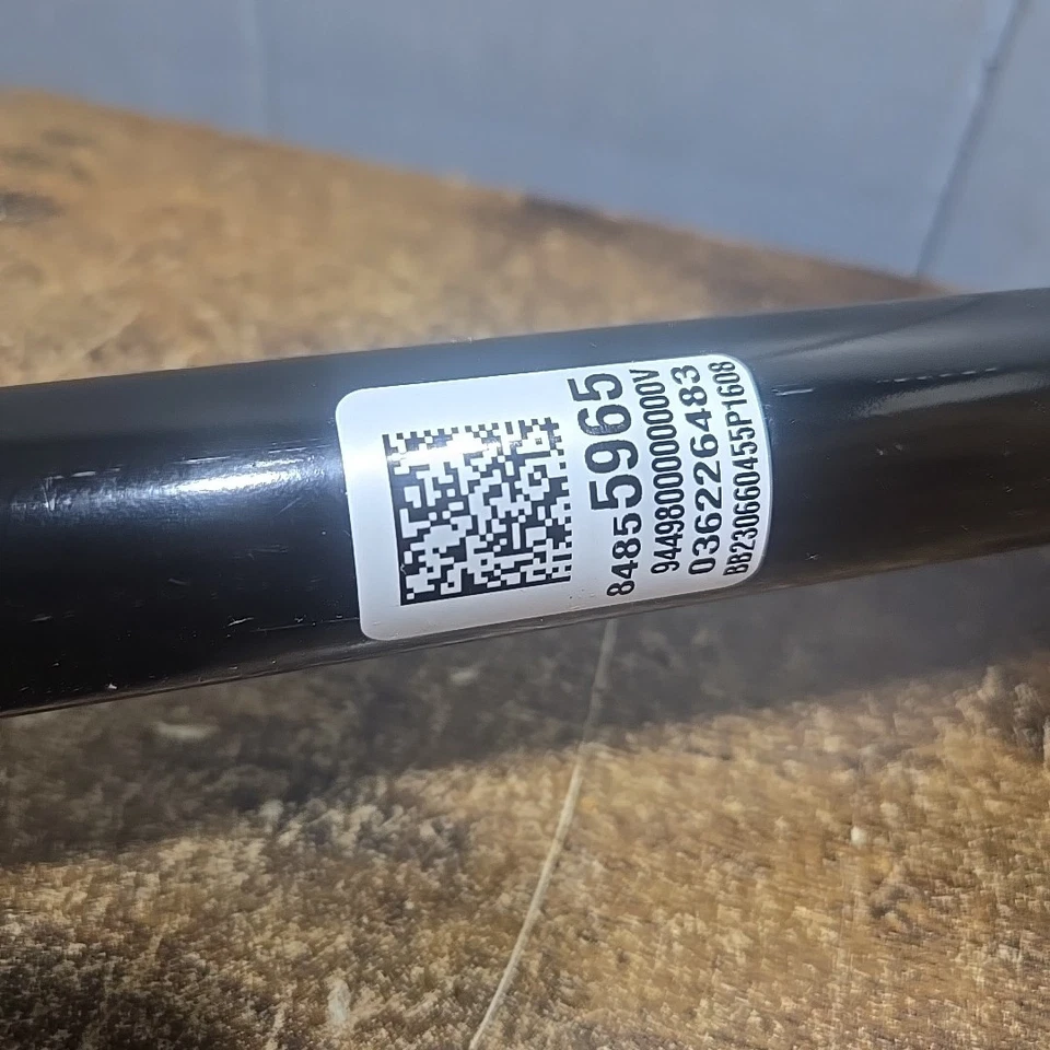 Conjunto de eje trasero derecho OEM CV Chevrolet Camaro 2016-2017 2,0 L 3,6 L transmisión automática Foto 3 de 4