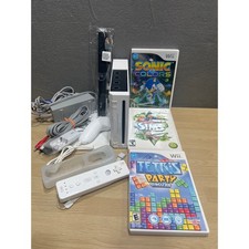 Nintendo Wii RVL-001 Console, Controller, Nunchuck, 3 Games Bundle - Tested