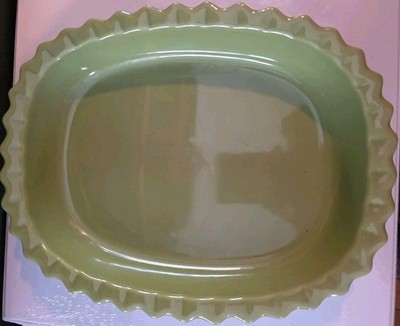 Chantal 93-OVR24 1 Qt Green Oval Baking Dish Scalloped Edge Oven Safe