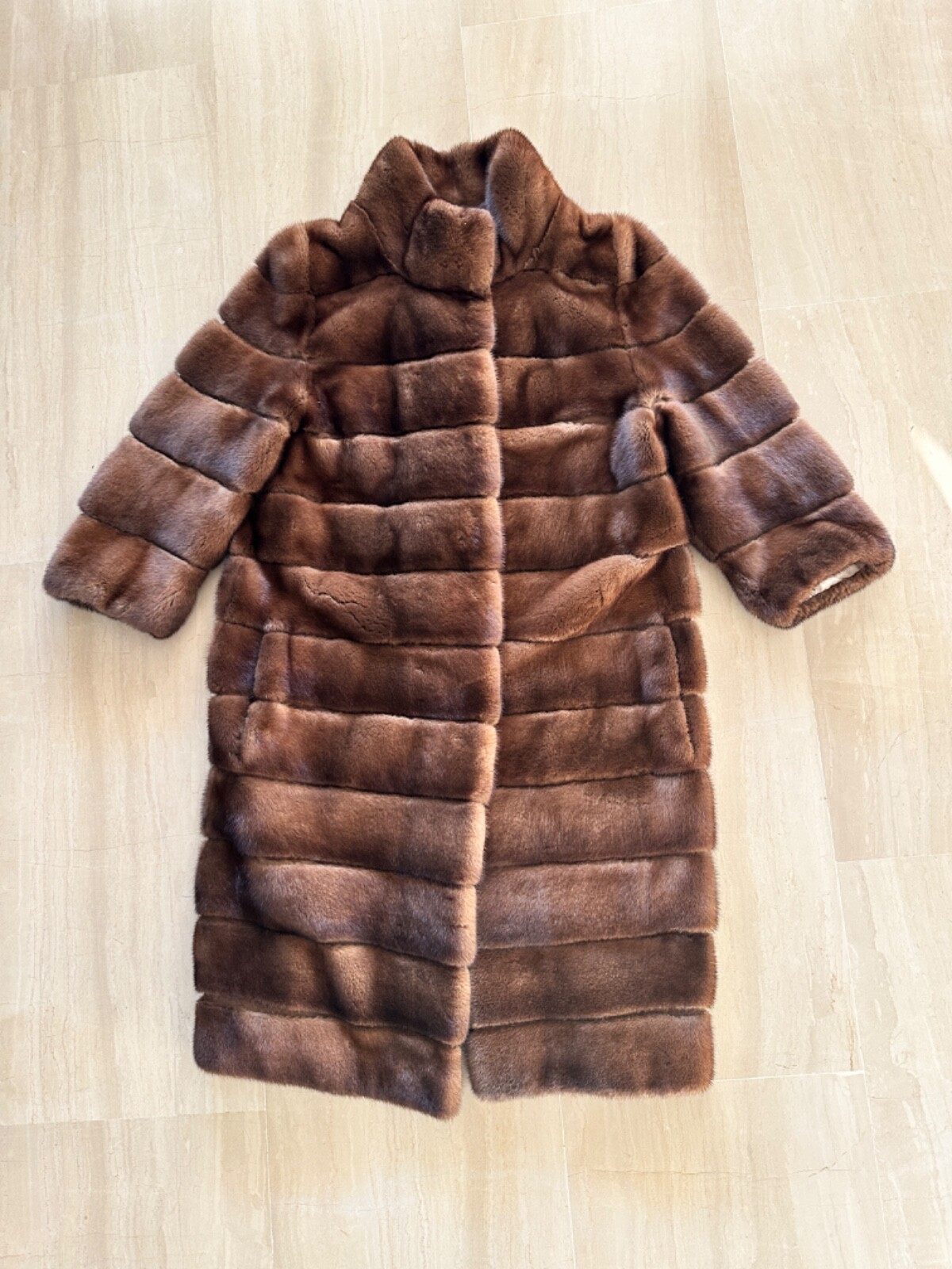 Mink natural fur coat, silk lining, size 40, ideal condition
