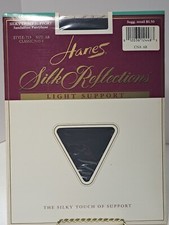 Hanes Silk Reflections Pantyhose Light Support Style 719 Size AB Navy Blue