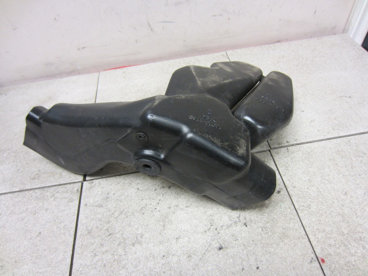 00-01 KAWASAKI NINJA ZX12R zx12 OEM RIGHT RAM AIR INTAKE DUCT TUBE