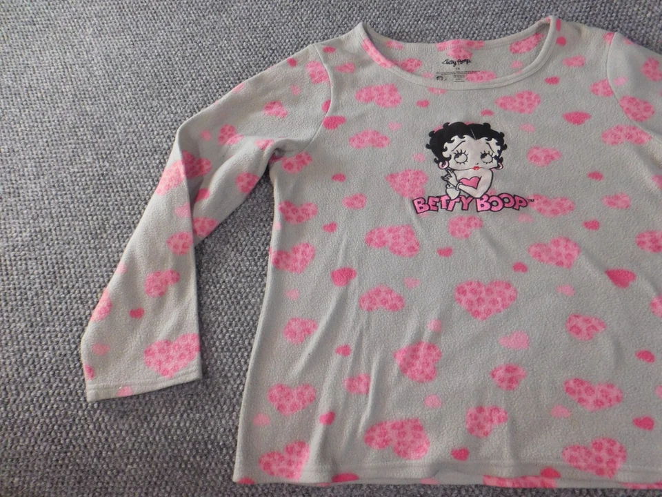 Betty Boop pajama top womens 1X Plus gray hearts polyester graphic embroidered - Image 3 of 4