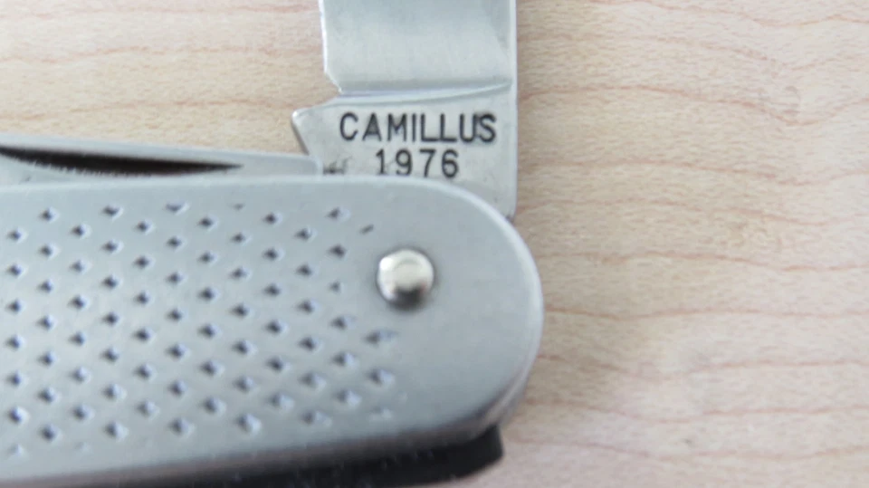 Cuchillo de campamento militar Camillus EE. UU. 1976 DE COLECCIÓN Ejército de EE. UU. Marina 4 hojas utilitario Foto 2 de 4