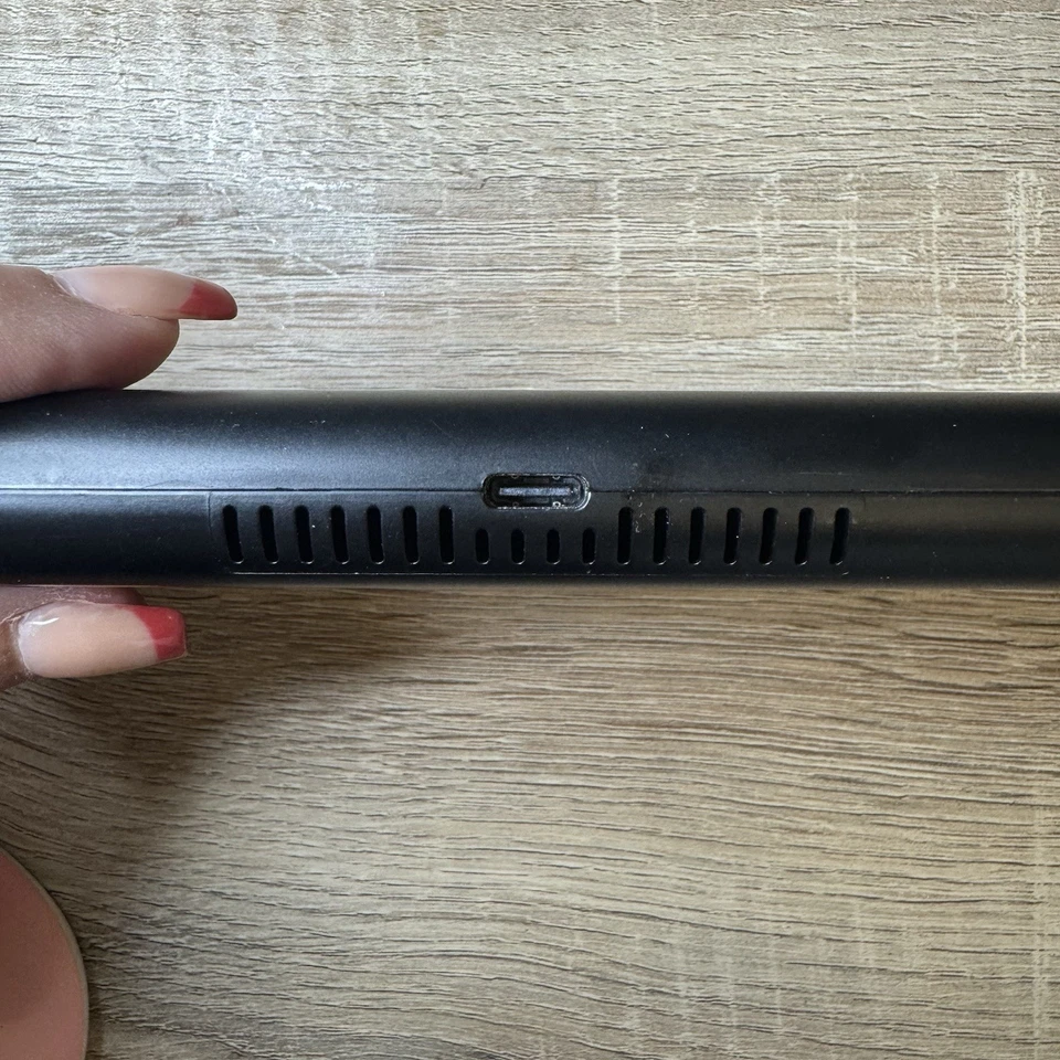 Yootech MF400 Dual Wireless Charging PAD ONLY Black - Image 3 of 3